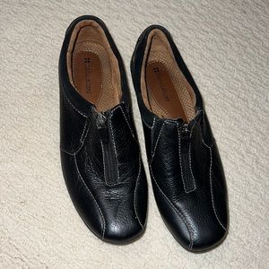 Woman’s Black Shoes (naturalizer)